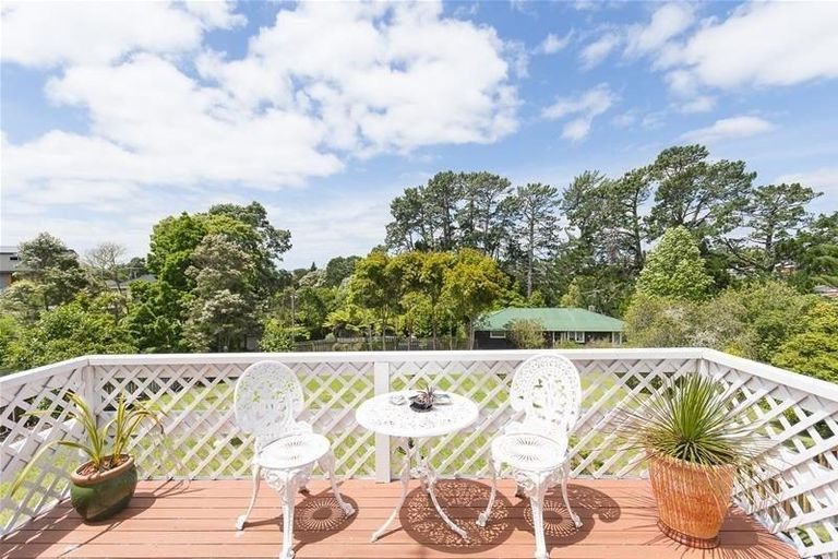 Photo of property in 22 Crystal Avenue, Glendene, Auckland, 0602
