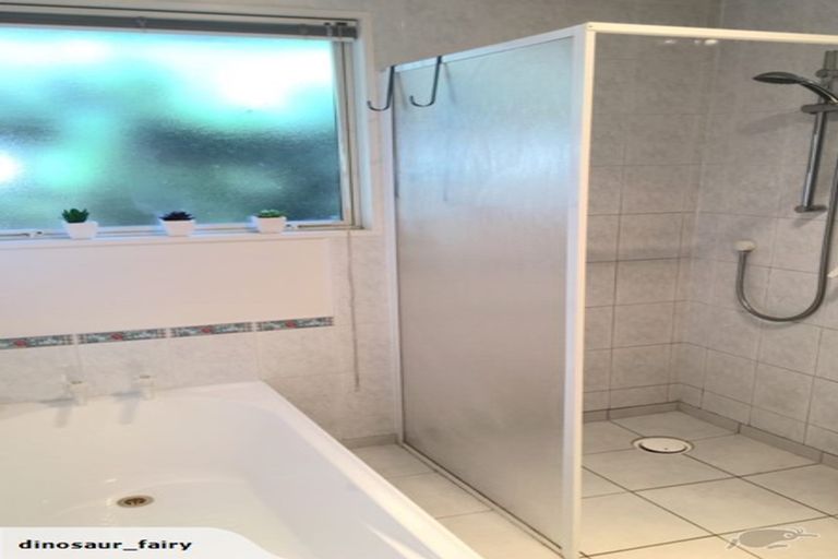 Photo of property in 20 Wendy Place, Heathcote Valley, Christchurch, 8022