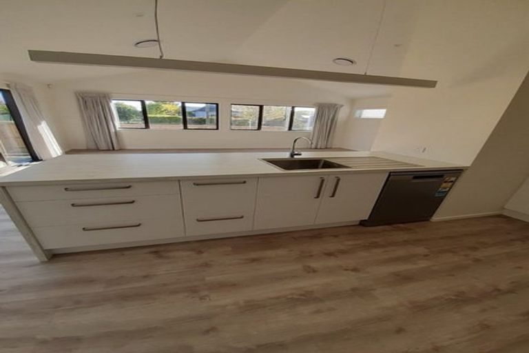 Photo of property in 92 Sullivan Avenue, Woolston, Christchurch, 8023