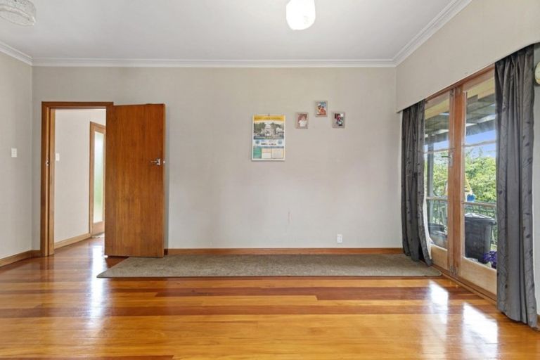 Photo of property in 43 Cambridge Road, Hillcrest, Hamilton, 3216