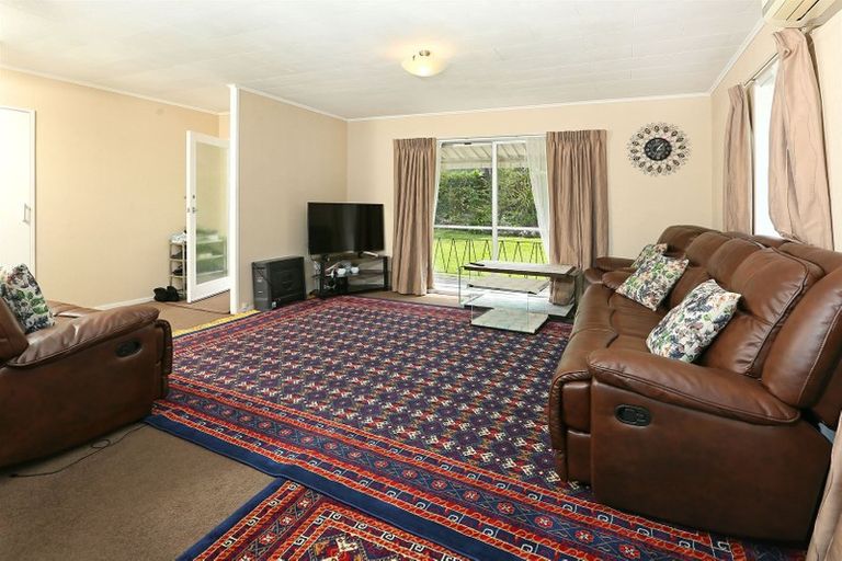 Photo of property in 2/14 Claridge Street, Glen Eden, Auckland, 0602
