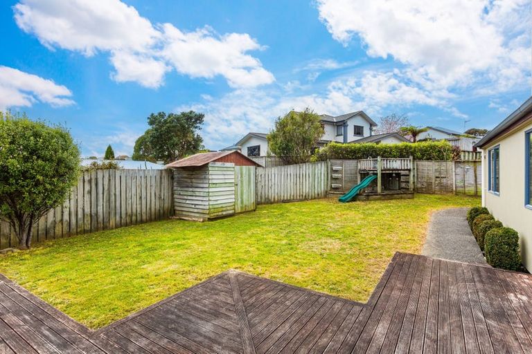Photo of property in 92 Navigation Drive, Whitby, Porirua, 5024