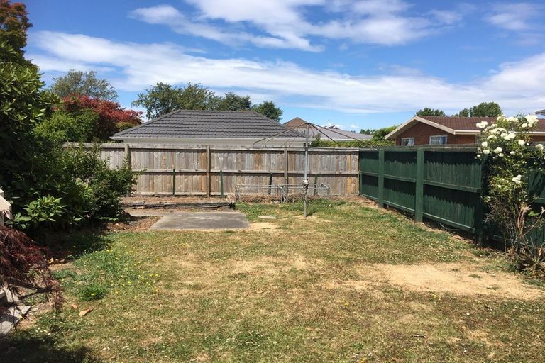 Photo of property in 167 Memorial Avenue, Burnside, Christchurch, 8053