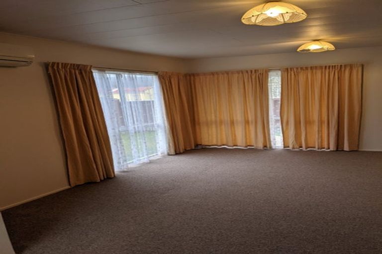 Photo of property in 9 Camp Street, Silverstream, Upper Hutt, 5019