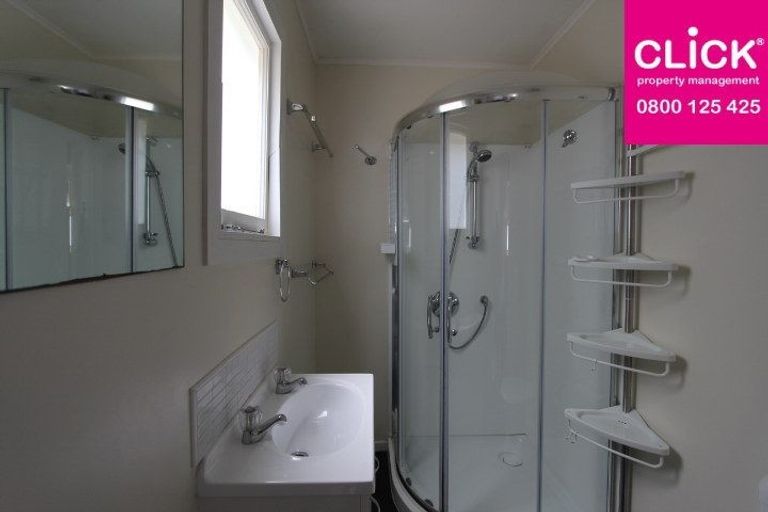 Photo of property in 64 South Road, The Glen, Dunedin, 9011