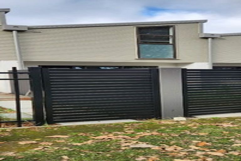 Photo of property in 42 Church Square, Addington, Christchurch, 8024