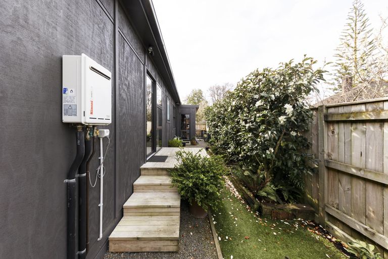 Photo of property in 9b Denbigh Place, Awapuni, Palmerston North, 4412