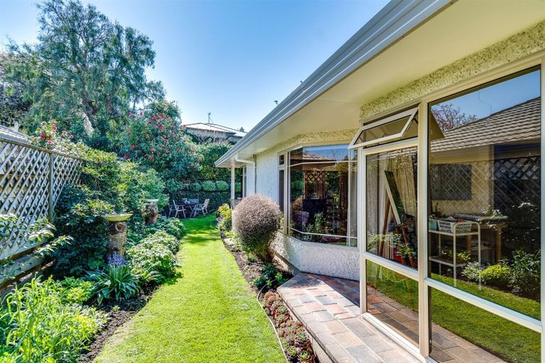 Photo of property in 20a Iona Road, Havelock North, 4130