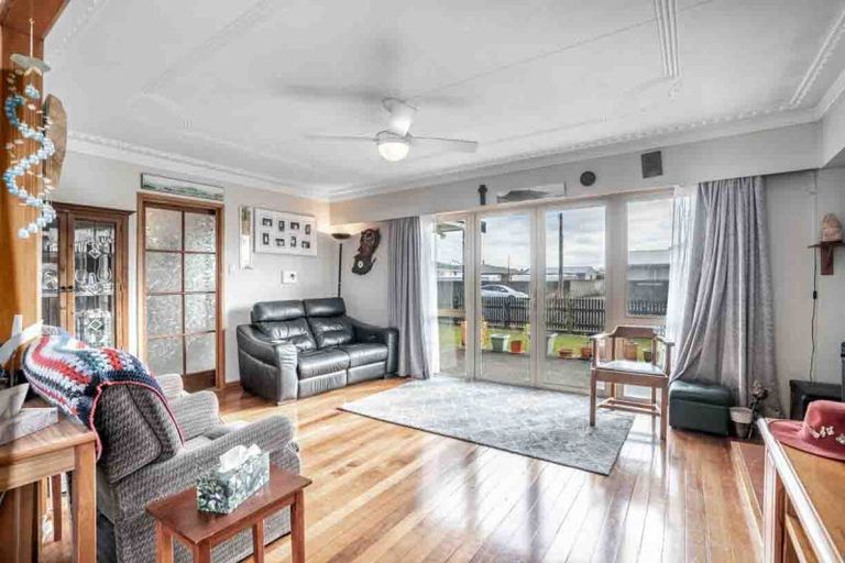 Photo of property in 121 Mcquarrie Street, Kingswell, Invercargill, 9812