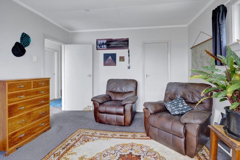 Photo of property in 130 Miranda Street, Stratford, 4332