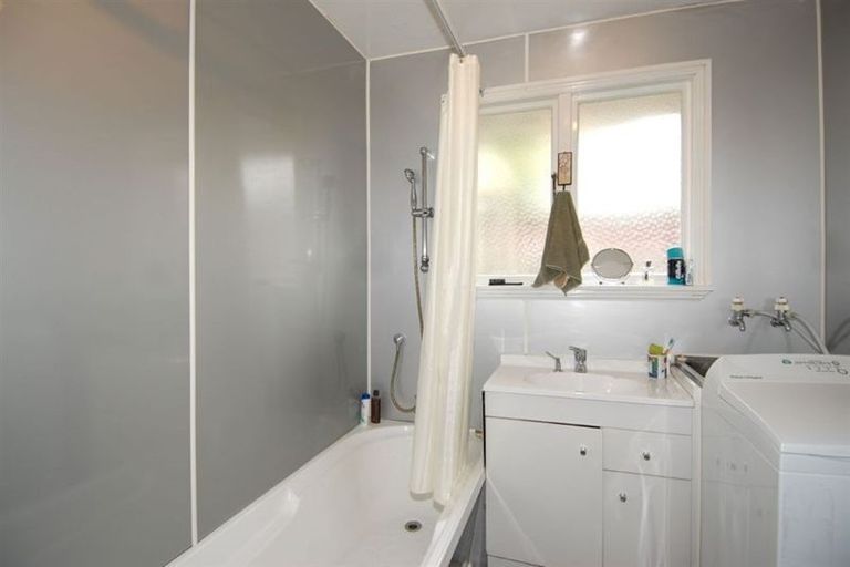 Photo of property in 2/483 Gloucester Street, Linwood, Christchurch, 8011