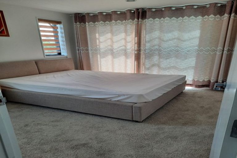 Photo of property in Apollo Apartments, 201/46 Rosedale Road, Rosedale, Auckland, 0632