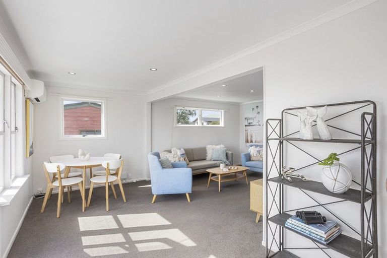 Photo of property in 23 Melandra Road, Stanmore Bay, Whangaparaoa, 0932