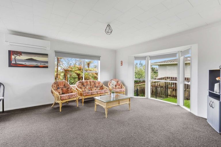 Photo of property in 102 Heta Road, Highlands Park, New Plymouth, 4312