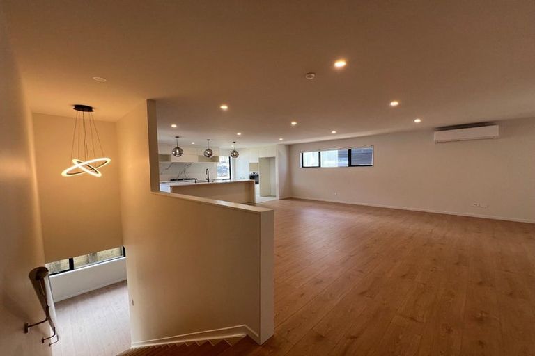 Photo of property in 6 Firth Road, Torbay, Auckland, 0630