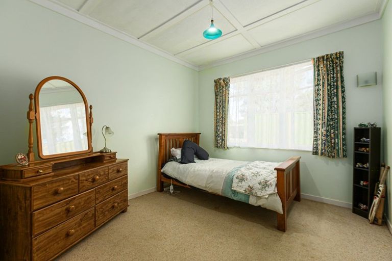 Photo of property in 48 Kenderdine Road, Elsthorpe, Otane, 4277