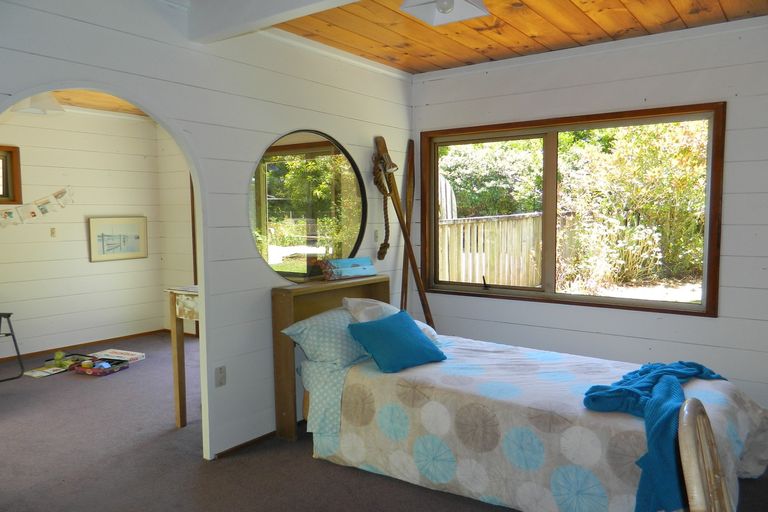 Photo of property in 10 Mission Road, Kerikeri, 0230