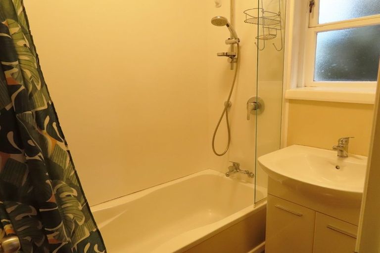 Photo of property in 7 Douglas Street, Waiwhetu, Lower Hutt, 5010