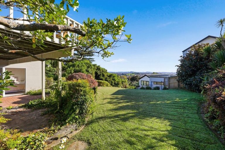 Photo of property in 10 Etherege Place, Howick, Auckland, 2014