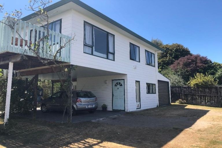 Photo of property in 2/16 Ingle Avenue, Waipahihi, Taupo, 3330