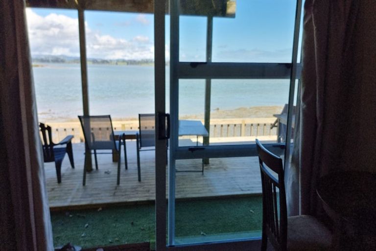 Photo of property in 8 Lawson Way, Weymouth, Auckland, 2103