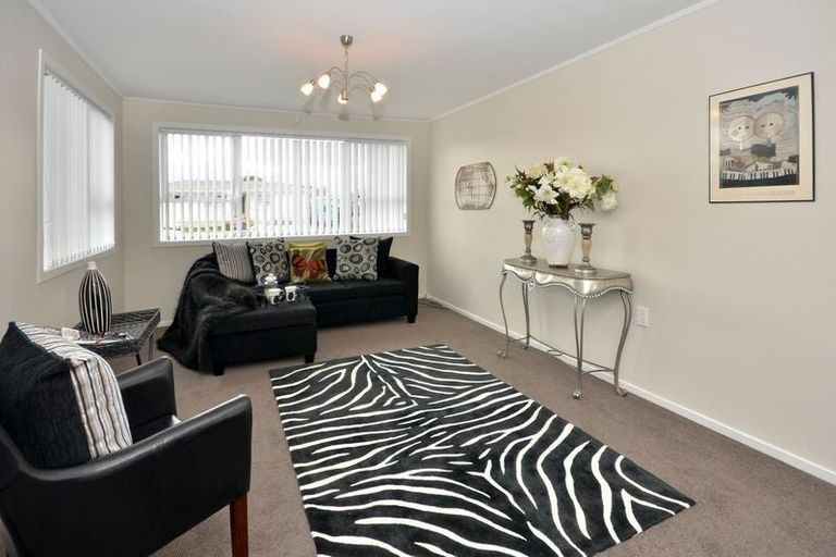 Photo of property in 19 Addington Avenue, Manurewa, Auckland, 2102