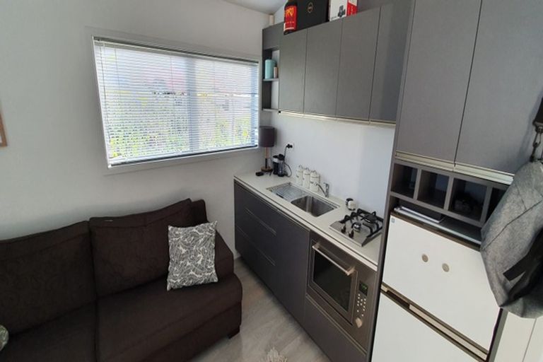 Photo of property in 964 Whangaparaoa Road, Manly, Whangaparaoa, 0930