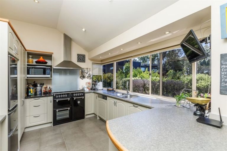 Photo of property in 47 Auld Street, Torbay, Auckland, 0630