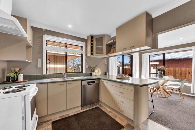 Photo of property in 7 Palmside Street, Somerfield, Christchurch, 8024