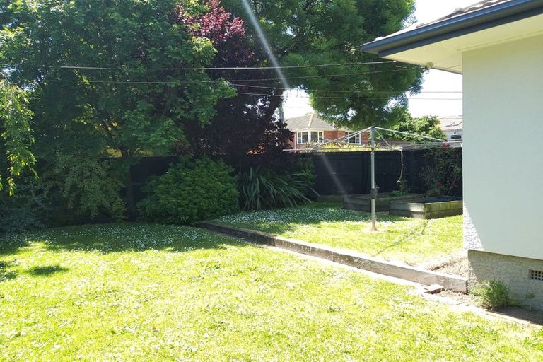 Photo of property in 2 Burnbrae Street, Saint Martins, Christchurch, 8022