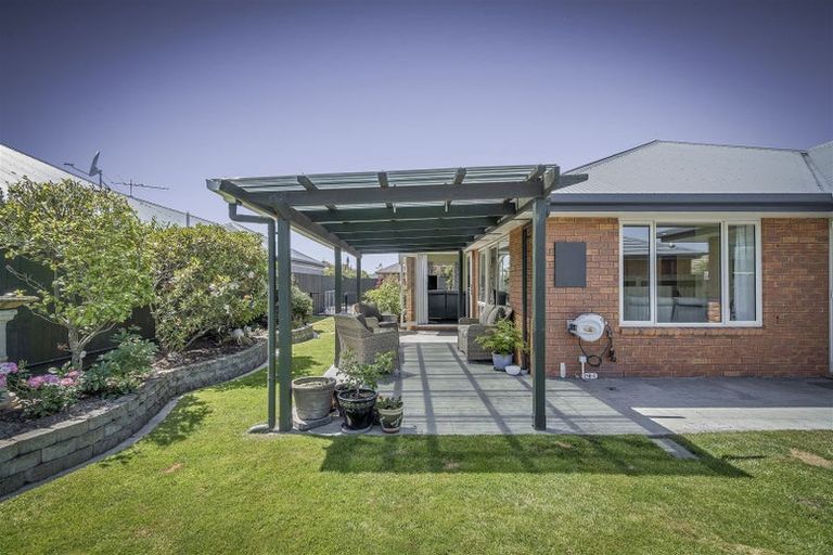 Photo of property in 8 Highwood Lane, Burnside, Christchurch, 8053