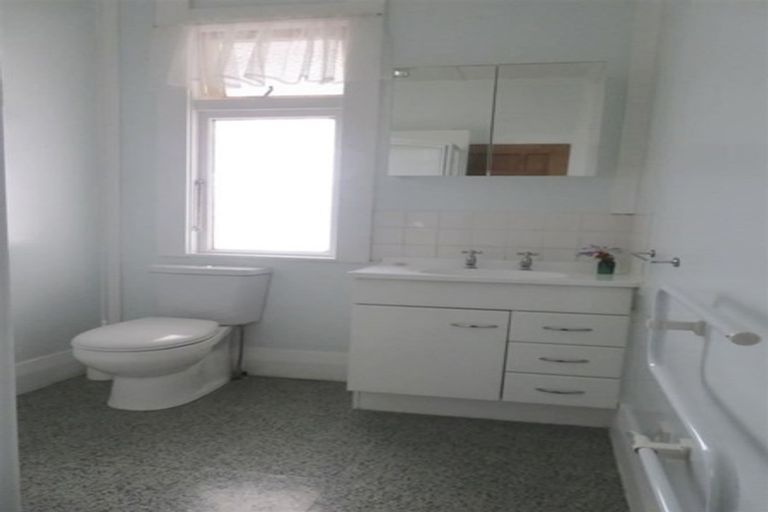 Photo of property in 28 Halton Street, East Gore, Gore, 9710