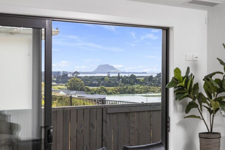 Photo of property in 9 Kahawai Place, Omokoroa, 3114