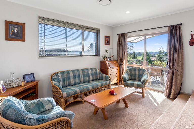 Photo of property in 48 Woodleigh Place, Ohauiti, Tauranga, 3112