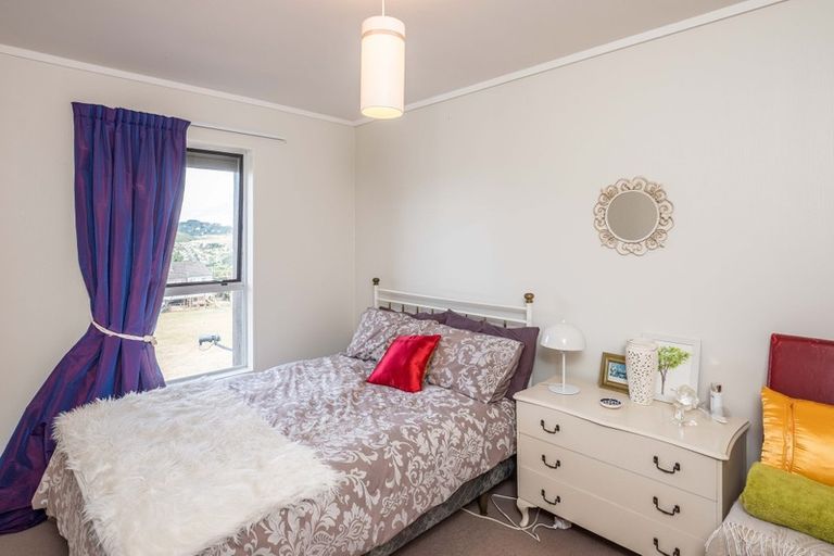 Photo of property in 72 Cunliffe Street, Churton Park, Wellington, 6037