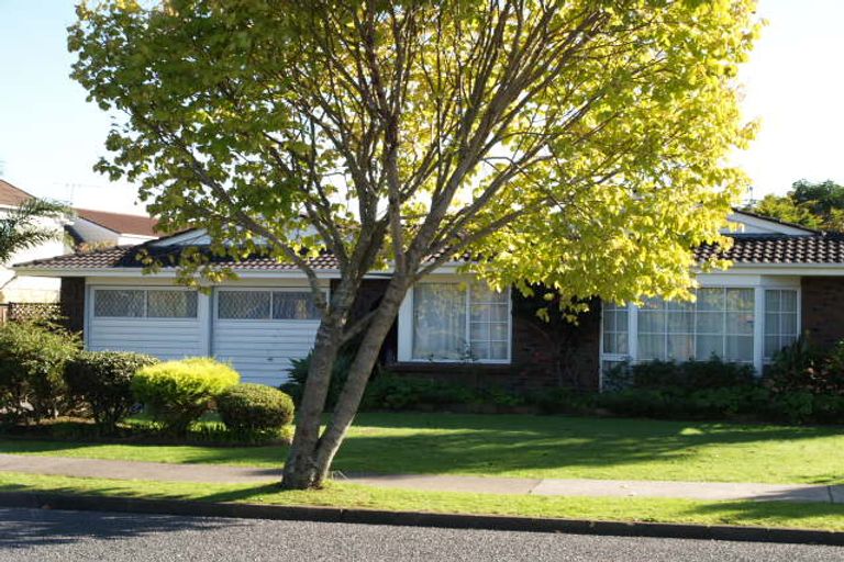 Photo of property in 9 Millhouse Drive, Northpark, Auckland, 2013