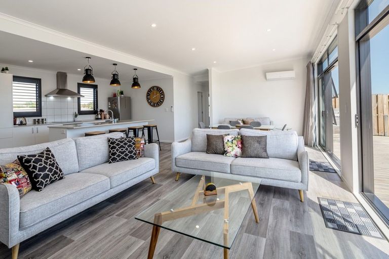 Photo of property in 47 Burgundy Drive, Martinborough, 5711