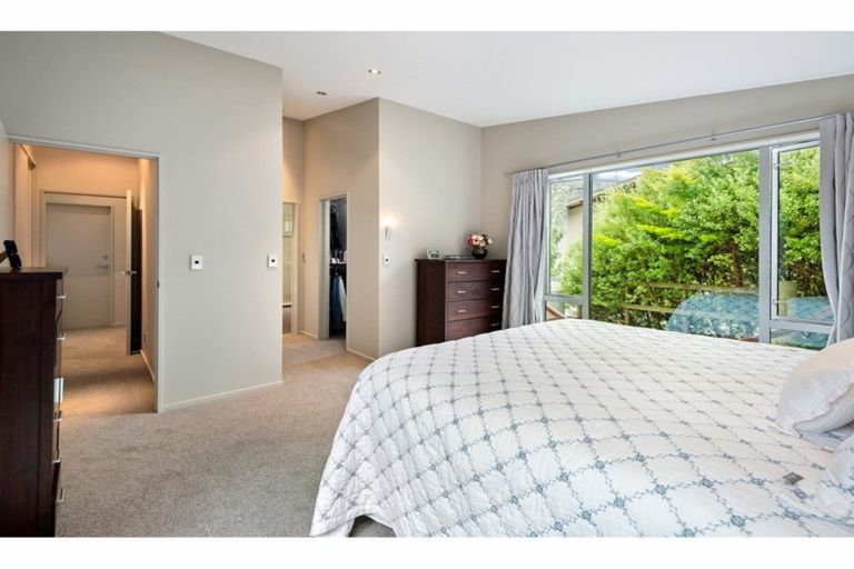 Photo of property in 5 Emerald Lane, Cashmere, Christchurch, 8022