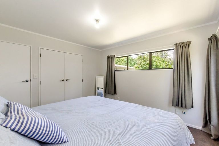 Photo of property in 54 Sylvan Avenue, Waikanae, 5036