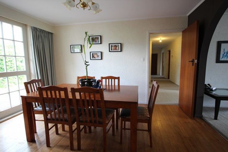 Photo of property in 2 Cederholm Grove, Brown Owl, Upper Hutt, 5018