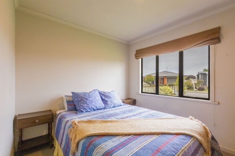 Photo of property in 14 Belgrove Place, Waipukurau, 4200