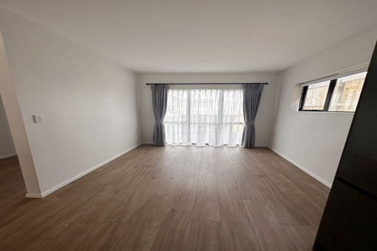 Photo of property in 6 Frontier Lane, Flat Bush, Auckland, 2019