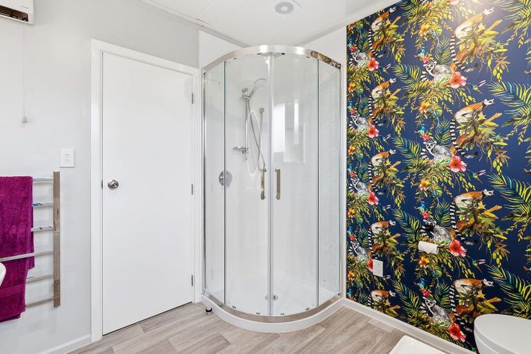 Photo of property in 30 Claymore Street, Woolston, Christchurch, 8062