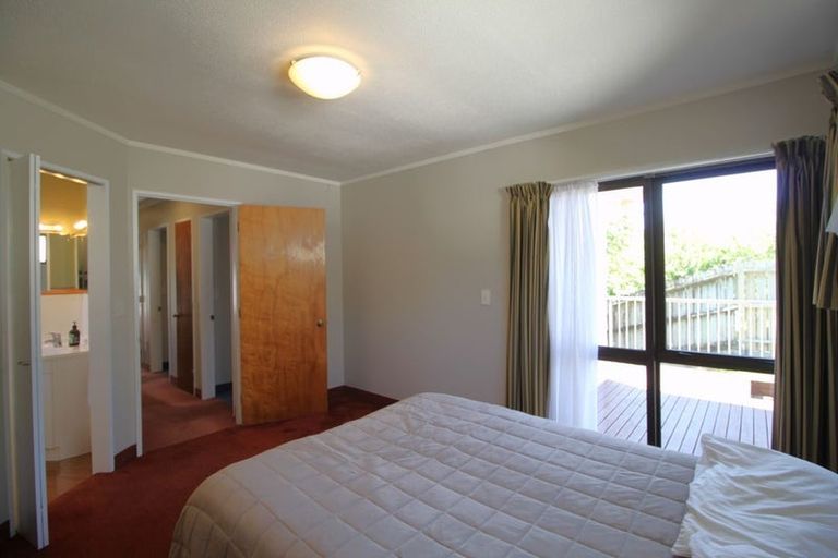 Photo of property in 31 Coates Street, Tawa, Wellington, 5028