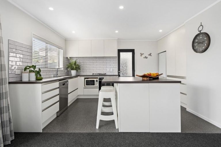 Photo of property in 4 Rutherford Street, Otumoetai, Tauranga, 3110