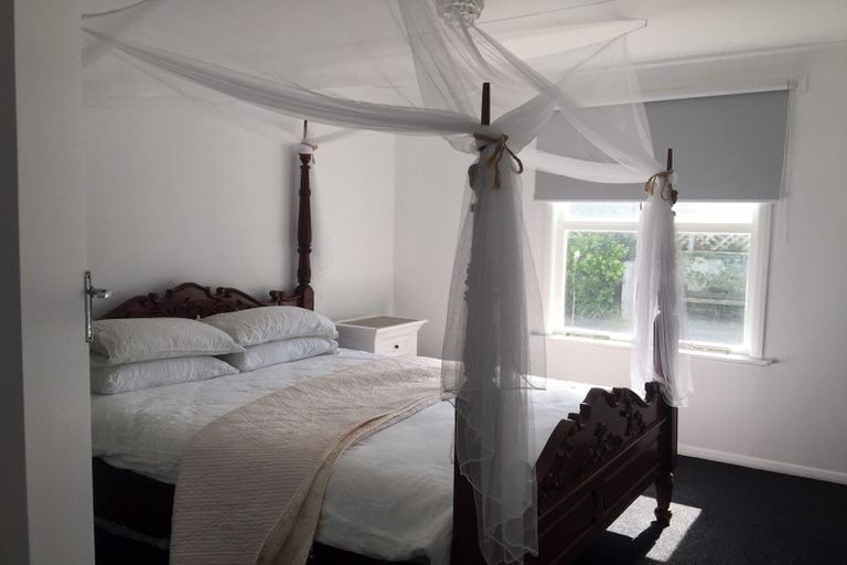 Photo of property in 3 Kent Avenue, Waitarere Beach, Levin, 5510