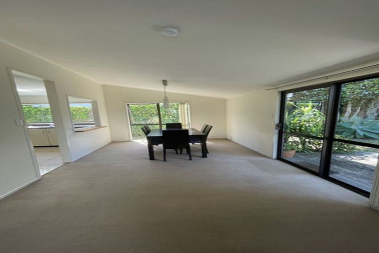 Photo of property in 74 Stanaway Street, Hillcrest, Auckland, 0627
