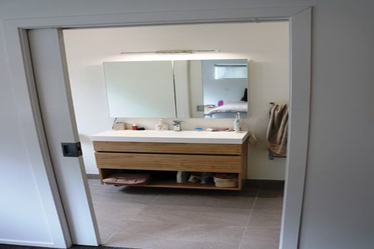 Photo of property in 420a Whangaparaoa Road, Stanmore Bay, Whangaparaoa, 0932