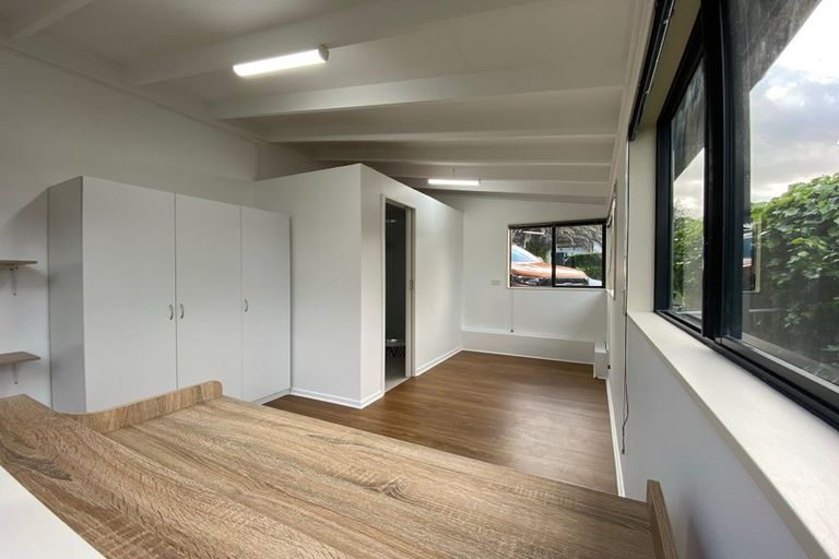 Photo of property in 58 Gladstone Road, Northcote, Auckland, 0627