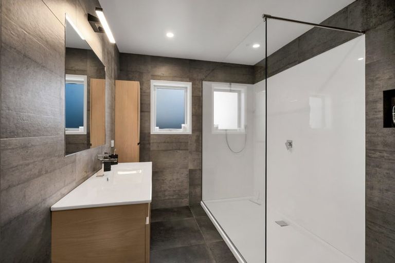 Photo of property in 1/20b Gordon Street, Glen Avon, New Plymouth, 4312